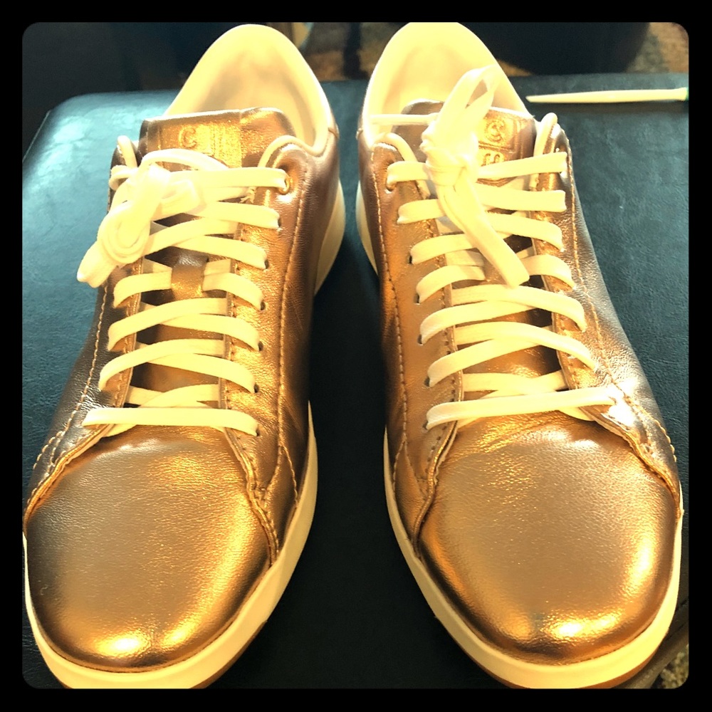 COLE HAAN Grandpro tennis sneaker! Super cute!!
